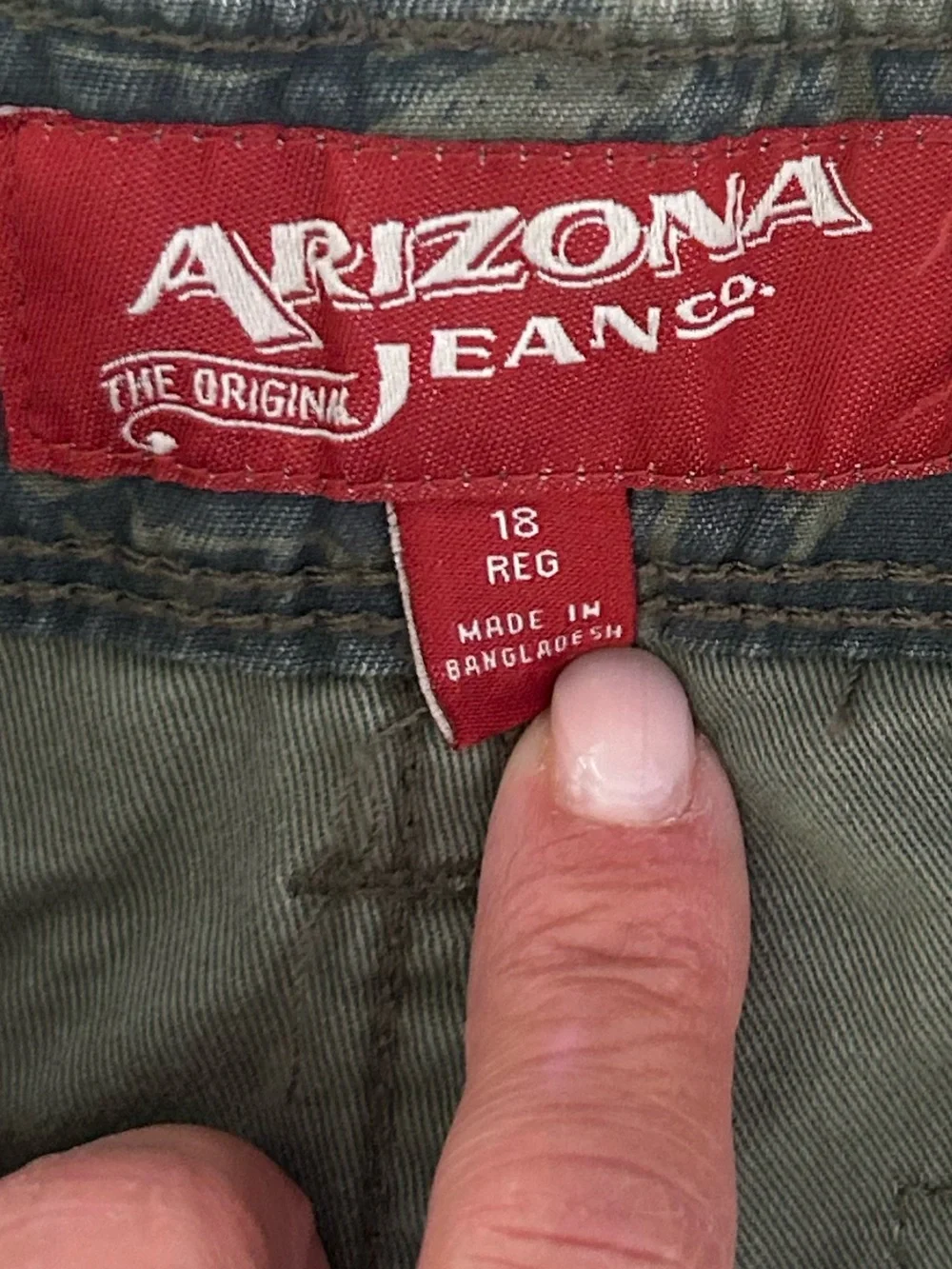 Arizona Jeans Co. Palm Tree Cargo Shorts Size 18
